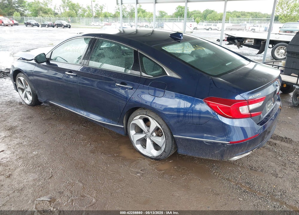 2018 HONDA ACCORD VIN: 1HGCV1F97JA107912