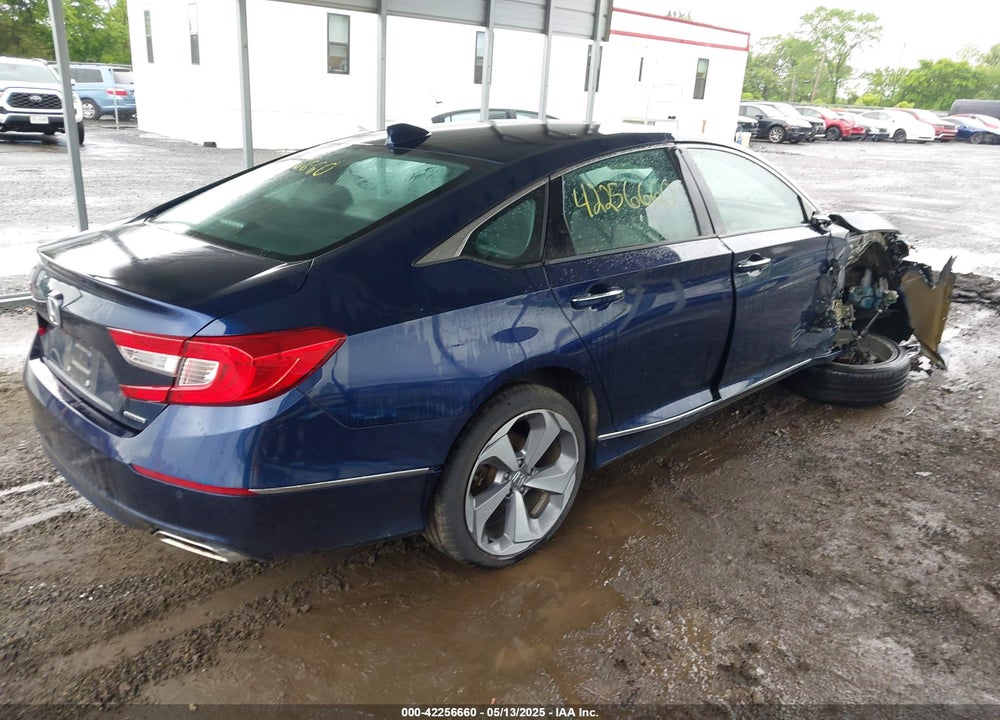 2018 HONDA ACCORD VIN: 1HGCV1F97JA107912