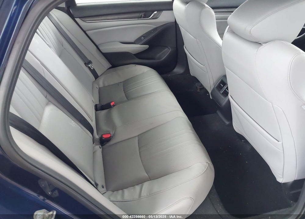 2018 HONDA ACCORD VIN: 1HGCV1F97JA107912