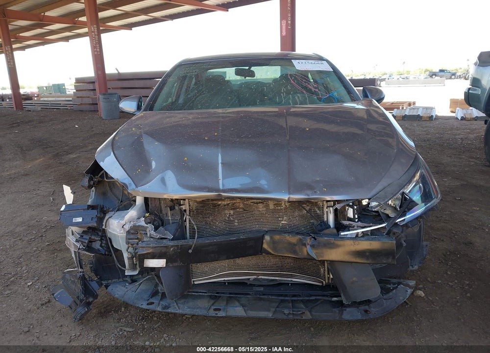 2019 HYUNDAI ELANTRA VIN: 5NPD74LF6KH422039