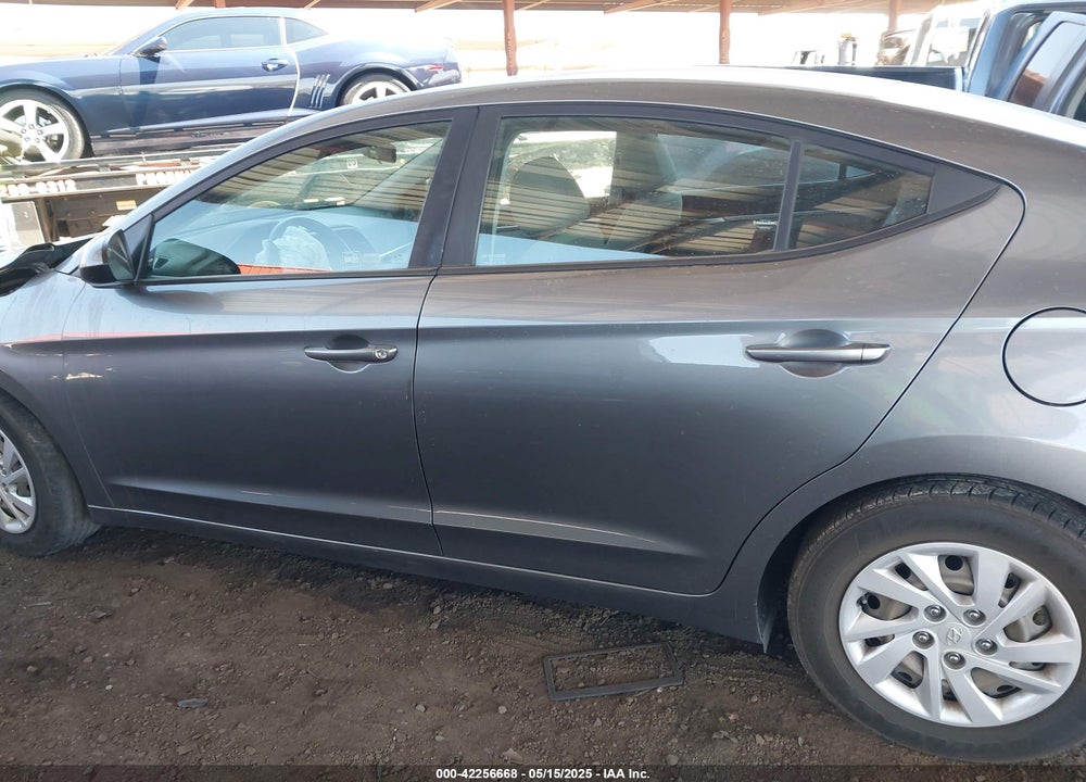 2019 HYUNDAI ELANTRA VIN: 5NPD74LF6KH422039