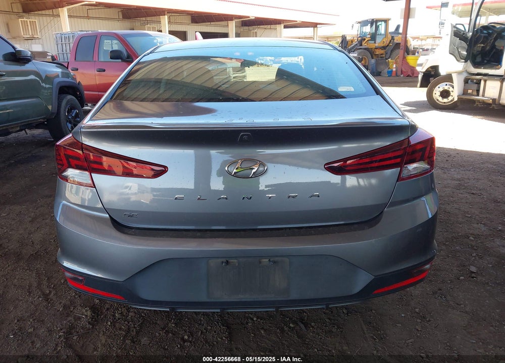 2019 HYUNDAI ELANTRA VIN: 5NPD74LF6KH422039