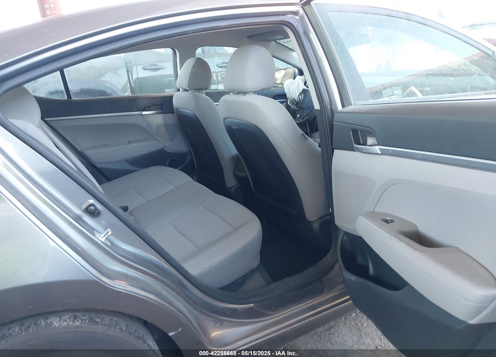 2019 HYUNDAI ELANTRA VIN: 5NPD74LF6KH422039