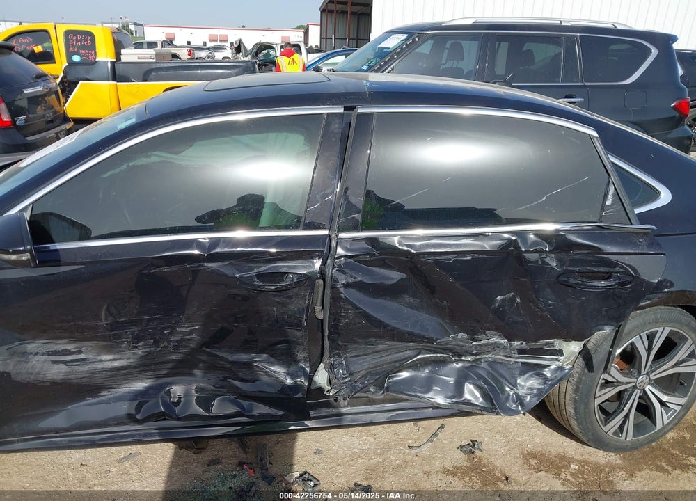 2021 VOLKSWAGEN PASSAT VIN: 1VWSA7A34MC005338