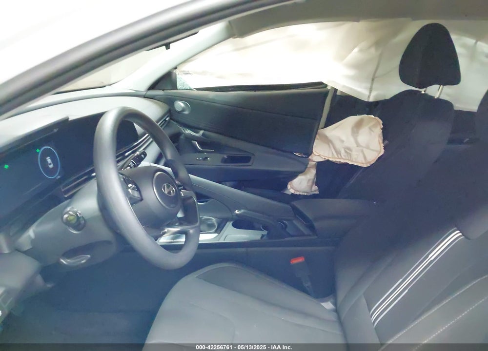2024 HYUNDAI ELANTRA SEL VIN: KMHLM4DG6RU803946