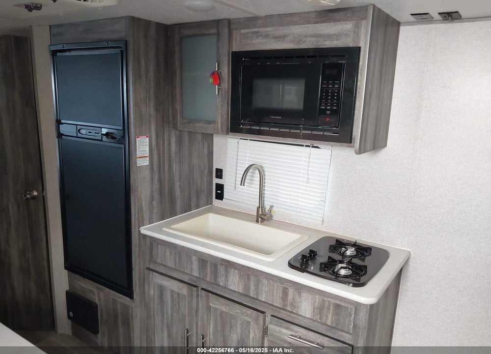 2020 SALEM FSX 179 DBK VIN: 4X4TSMT19LY004843