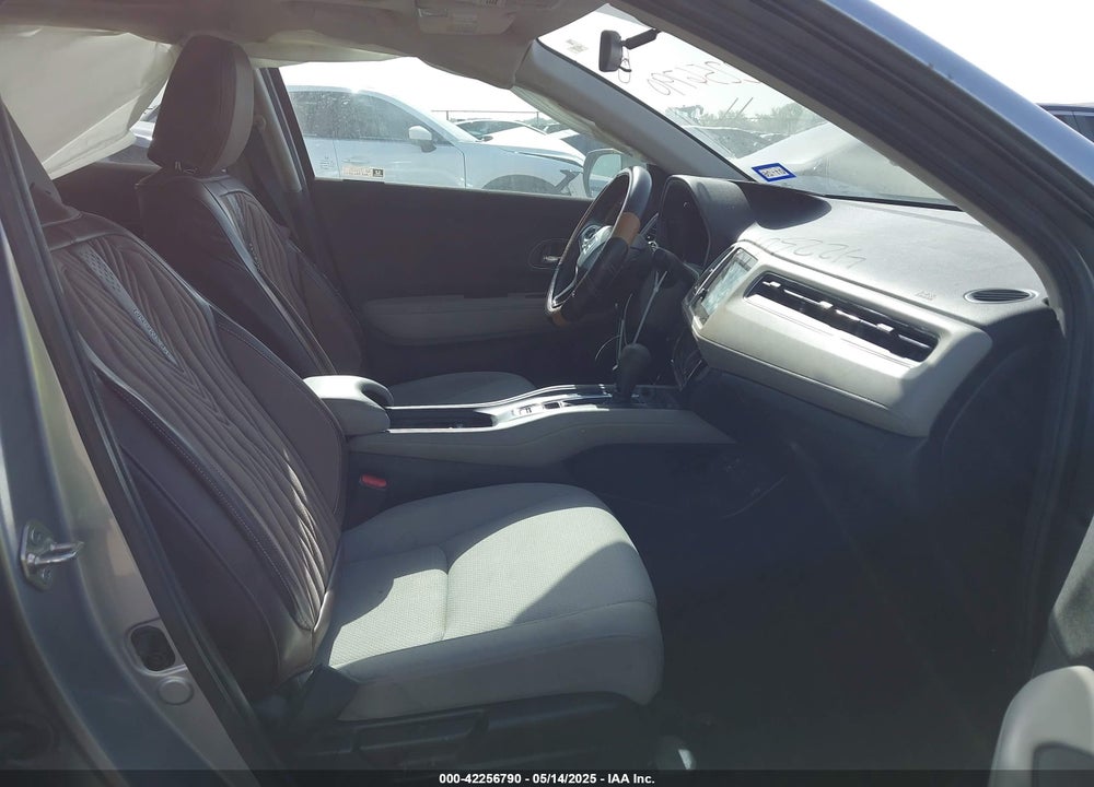 2019 HONDA HR-V VIN: 3CZRU6H53KM733846