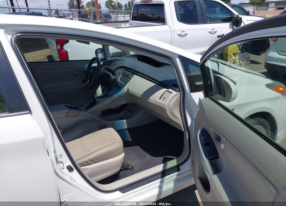 2013 TOYOTA PRIUS VIN: JTDKN3DU3D5583231