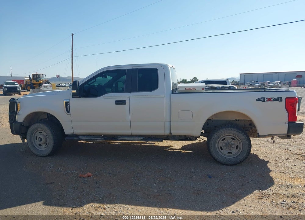 2017 FORD F-250 XL VIN: 1FT7X2B67HEB92247