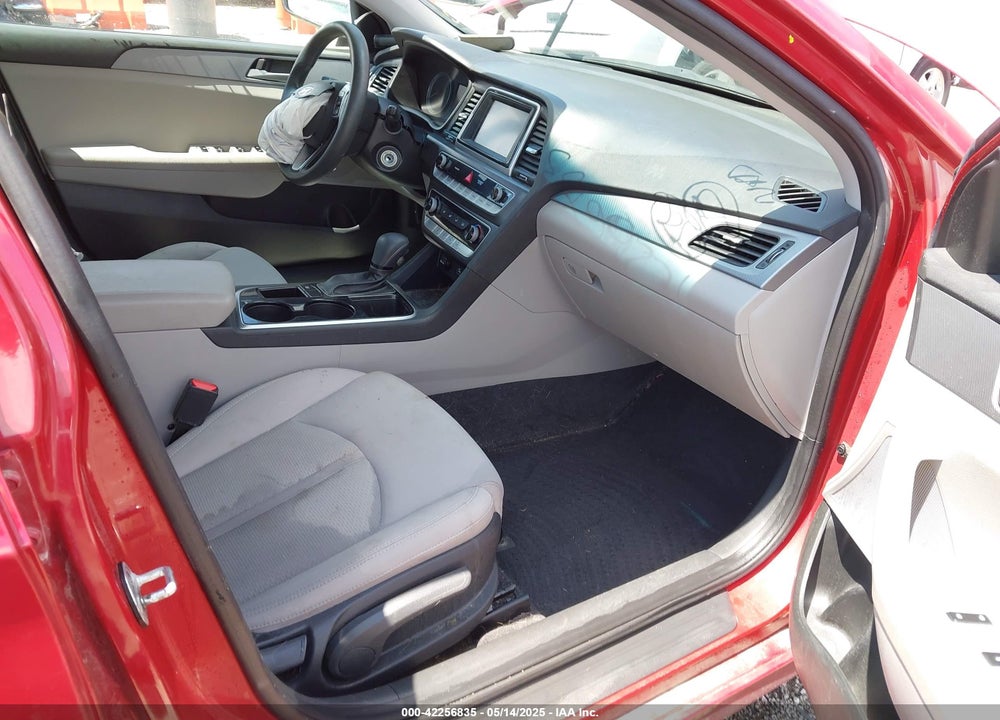 2018 HYUNDAI SONATA VIN: 5NPE24AA4JH711655