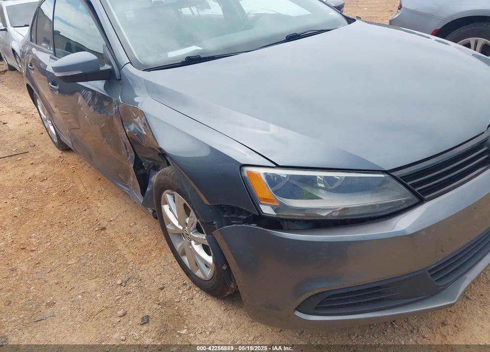 2011 VOLKSWAGEN JETTA VIN: 3VWDX7AJ4BM330203