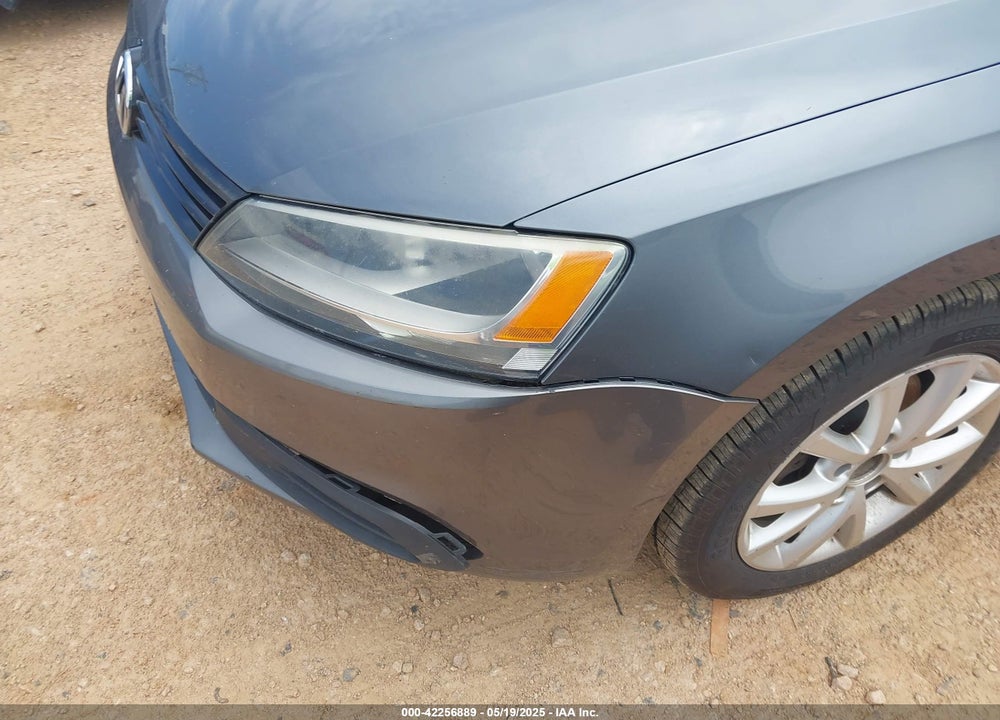2011 VOLKSWAGEN JETTA VIN: 3VWDX7AJ4BM330203