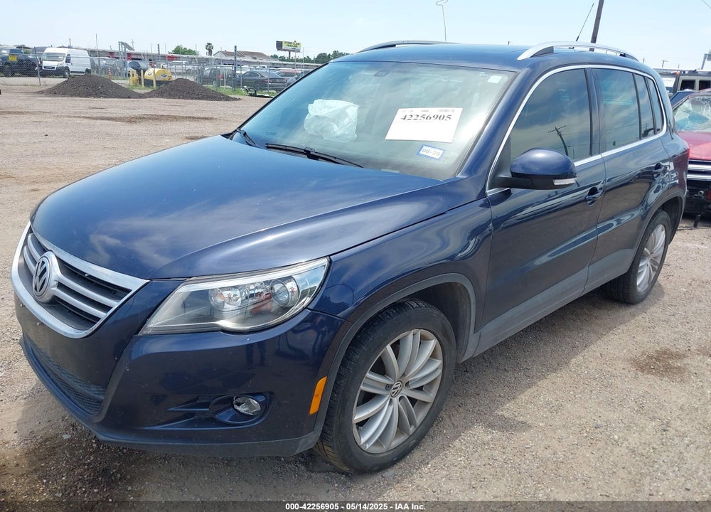 2011 VOLKSWAGEN TIGUAN VIN: WVGBV7AX4BW506165