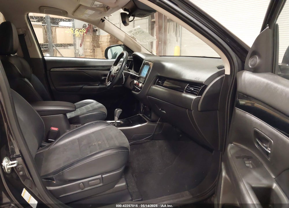 2020 MITSUBISHI OUTLANDER SE 2.4 VIN: JA4AD3A37LZ024101