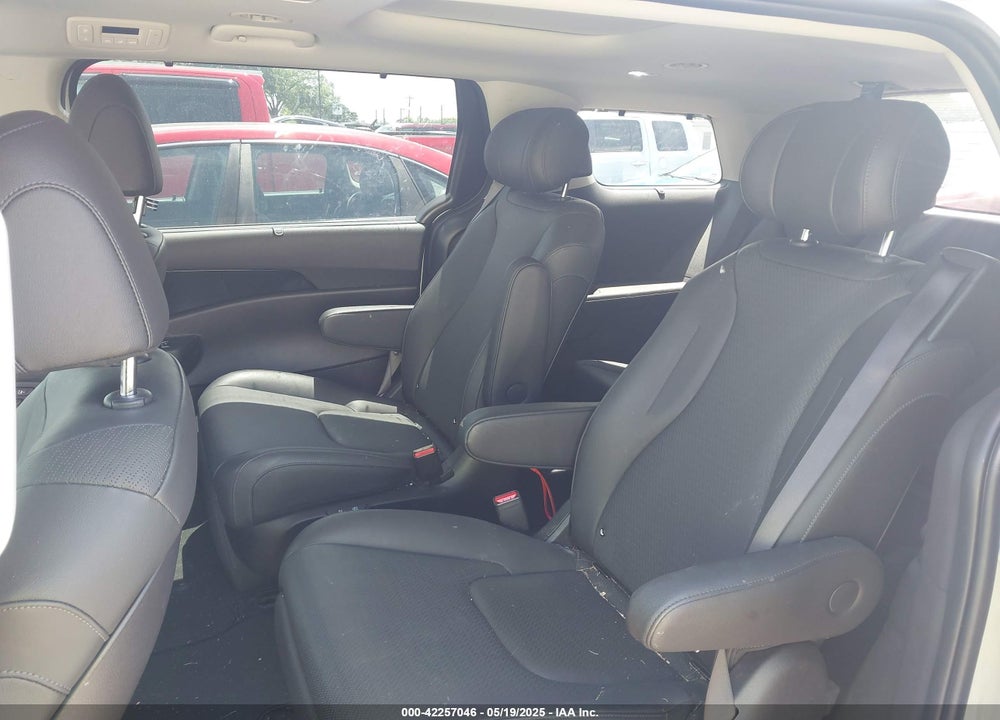 2025 KIA CARNIVAL MPV SX PRESTIGE VIN: KNDNE5K34S6492592