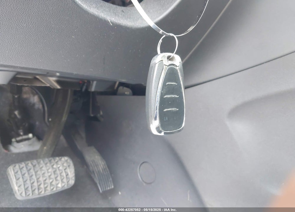 2019 CHEVROLET EQUINOX VIN: 3GNAXUEV8KS503869