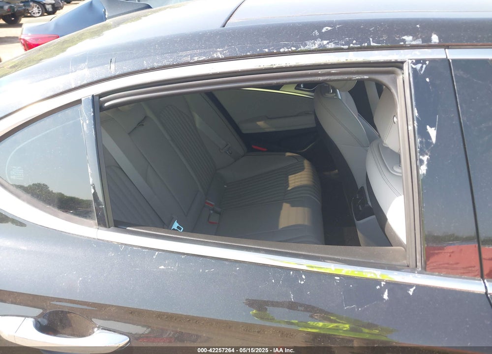 2019 GENESIS G70 2.0T ADVANCED VIN: KMTG34LA7KU020325