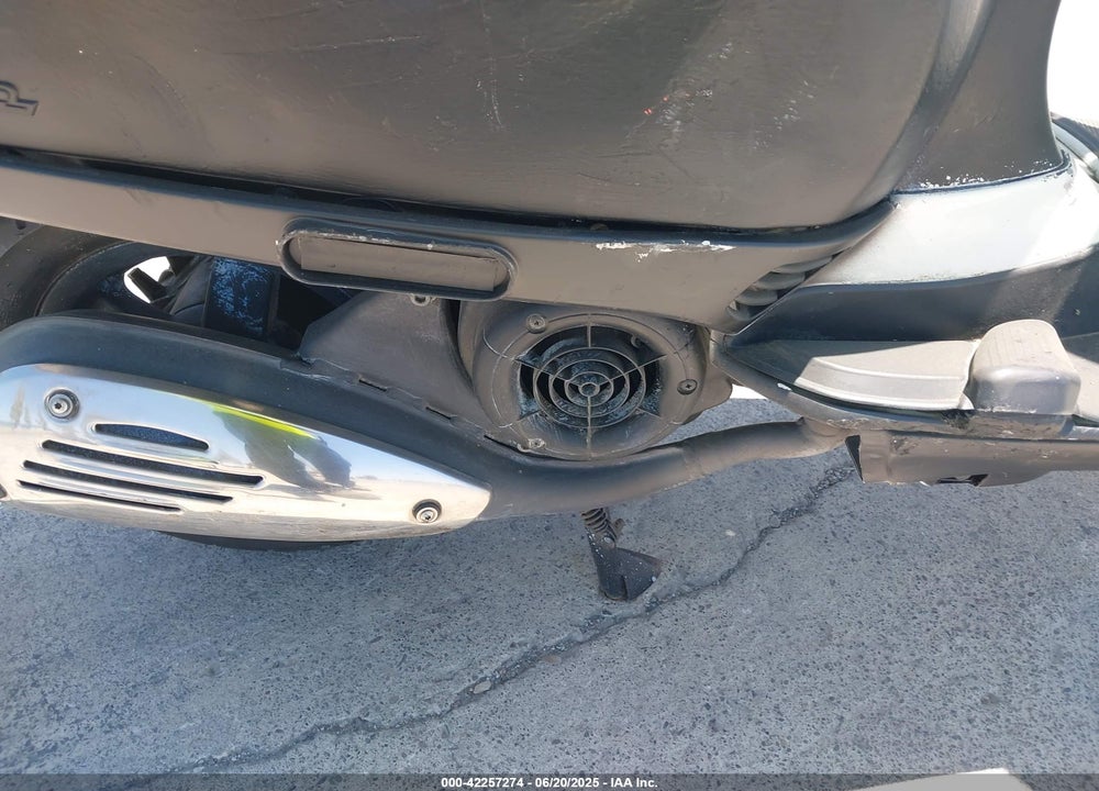2013 VESPA LX 150IE VIN: ZAPM688F1D5401183