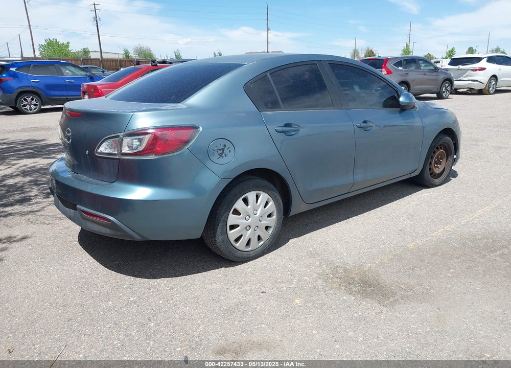 2011 MAZDA MAZDA3 VIN: JM1BL1UF4B1356078