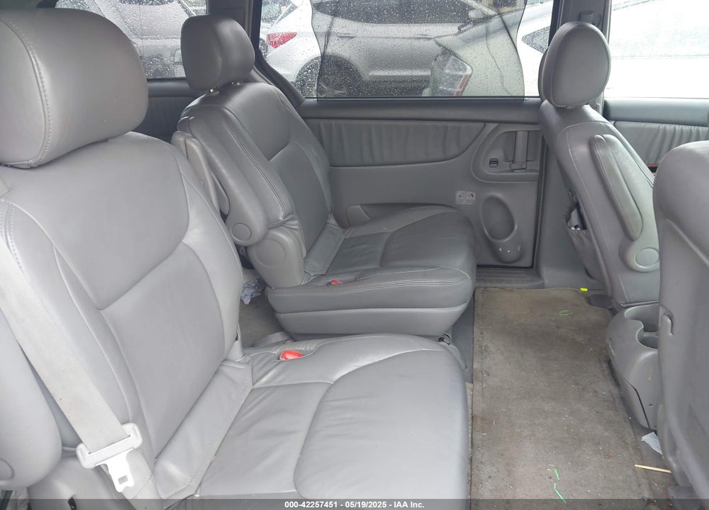 2004 TOYOTA SIENNA XLE LIMITED VIN: 5TDZA22C64S056048