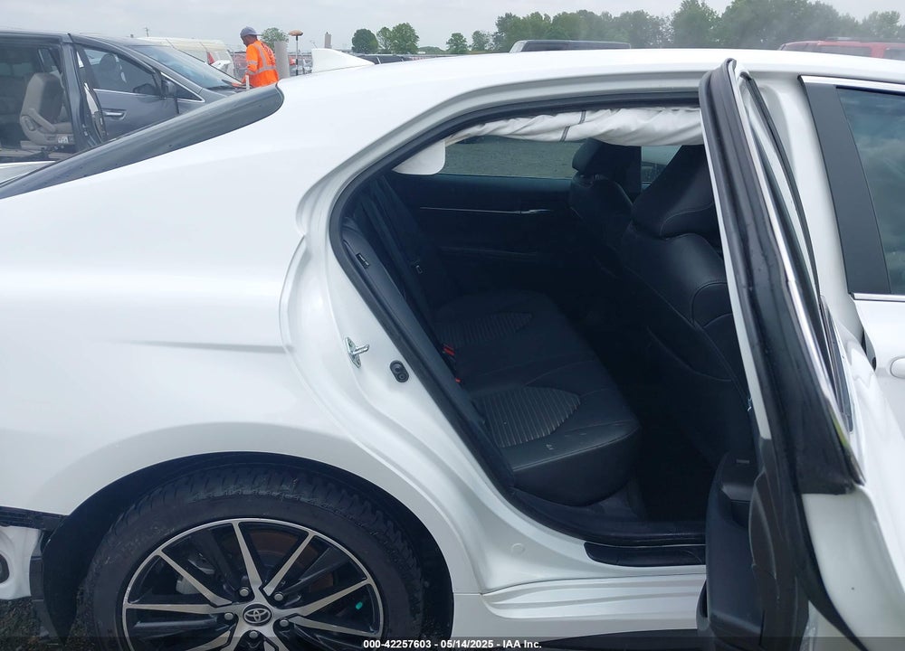 2021 TOYOTA CAMRY VIN: 4T1T11AK5MU549249