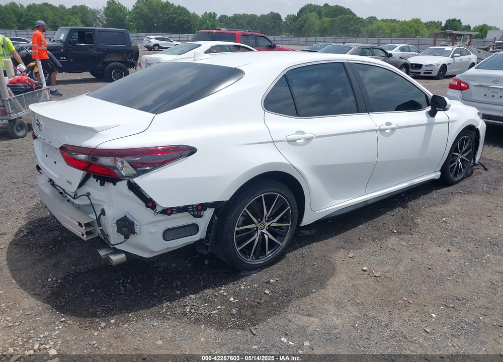 2021 TOYOTA CAMRY VIN: 4T1T11AK5MU549249