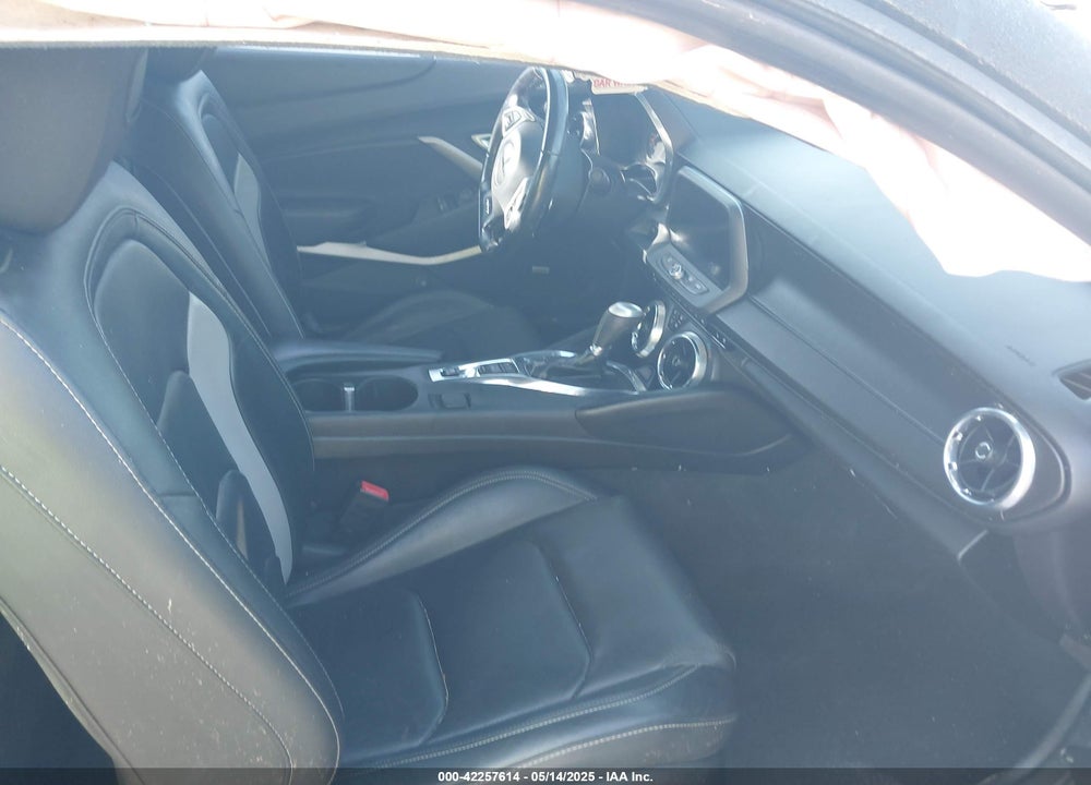 2017 CHEVROLET CAMARO 2LT VIN: 1G1FD1RS8H0192877
