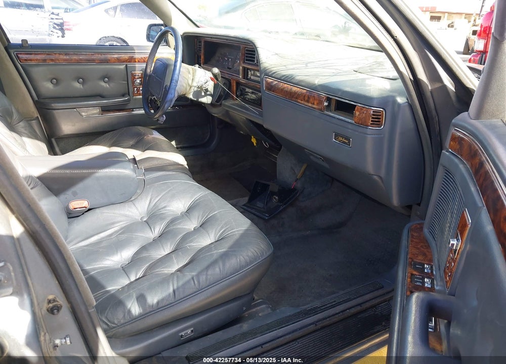 1991 CHRYSLER NEW YORKER FIFTH AVENUE VIN: 1C3XY66R2MD228813
