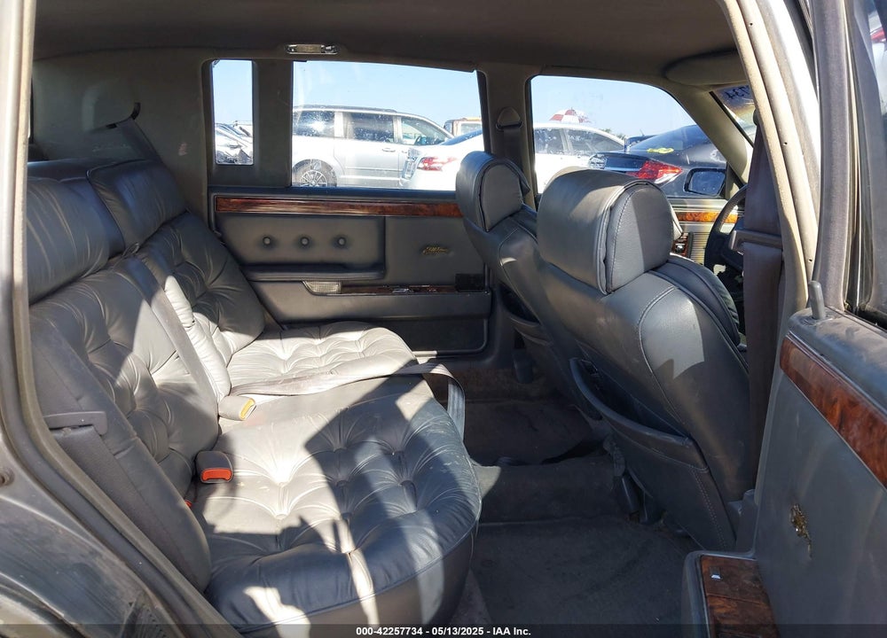 1991 CHRYSLER NEW YORKER FIFTH AVENUE VIN: 1C3XY66R2MD228813