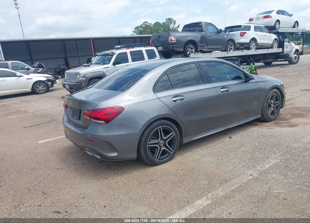 2019 MERCEDES-BENZ A 220 VIN: WDD3G4EB1KW002355