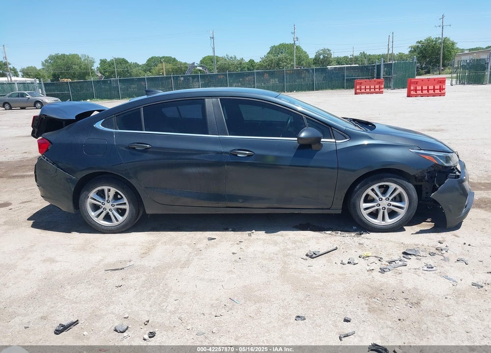 2018 CHEVROLET CRUZE LT AUTO VIN: 1G1BE5SM2J7108001