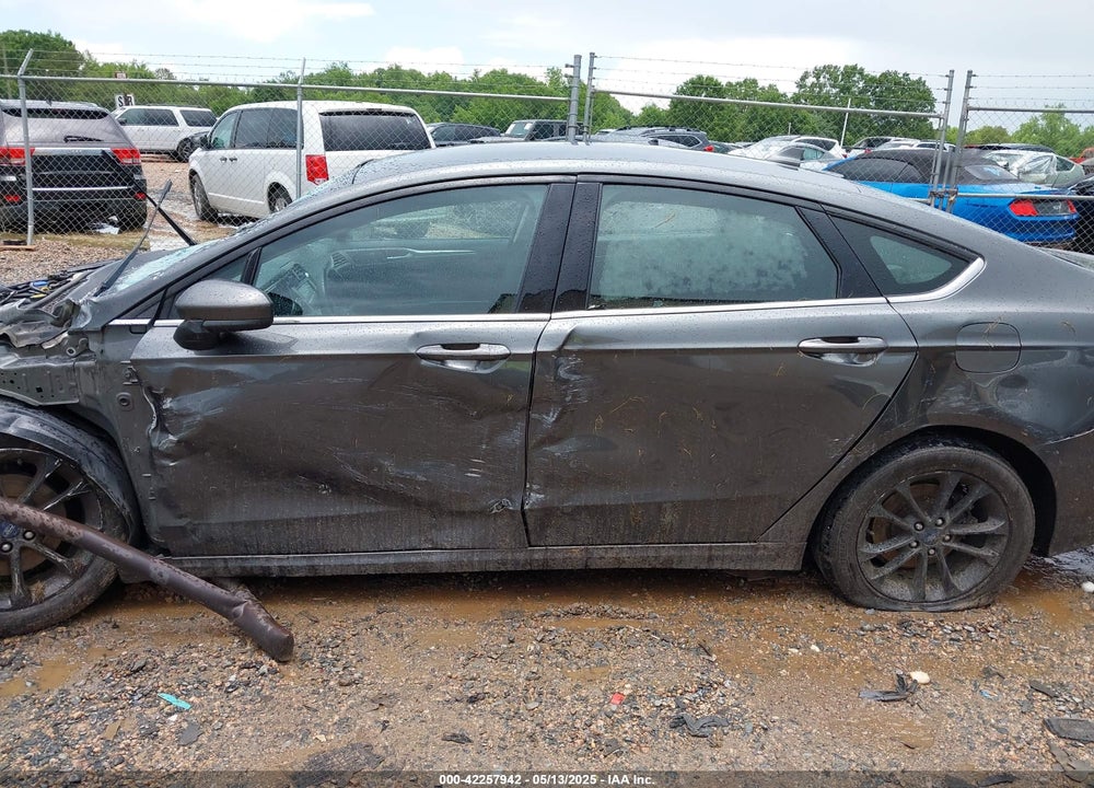 2019 FORD FUSION VIN: 3FA6P0HD1KR285572