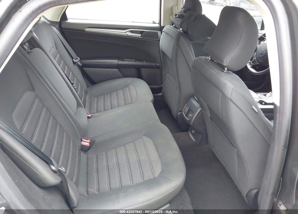 2019 FORD FUSION VIN: 3FA6P0HD1KR285572