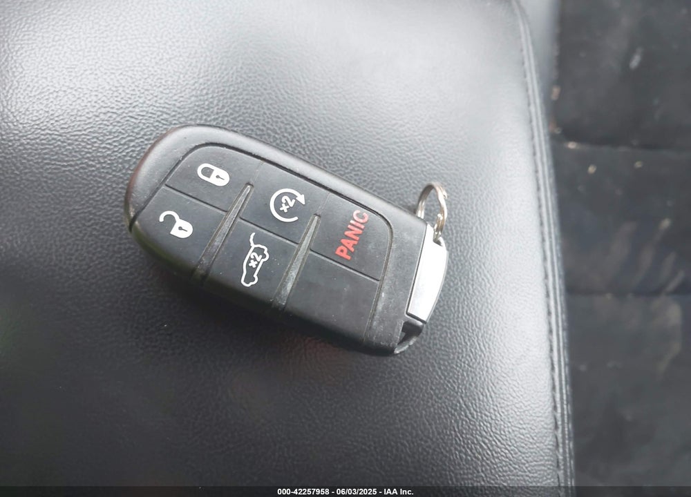 2018 JEEP GRAND CHEROKEE VIN: 1C4RJFAG1JC202820