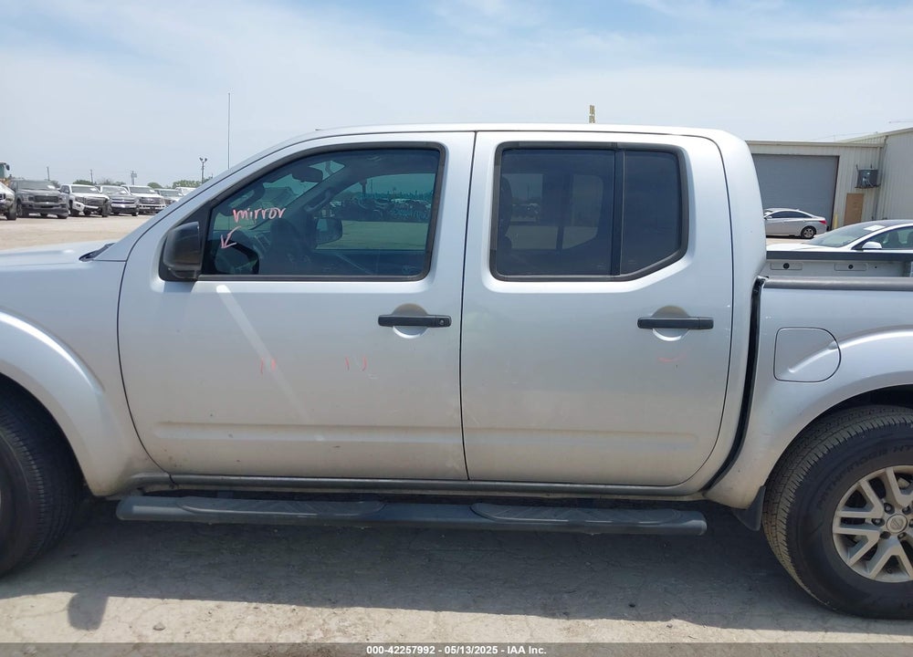2015 NISSAN FRONTIER VIN: 1N6AD0ER5FN768808