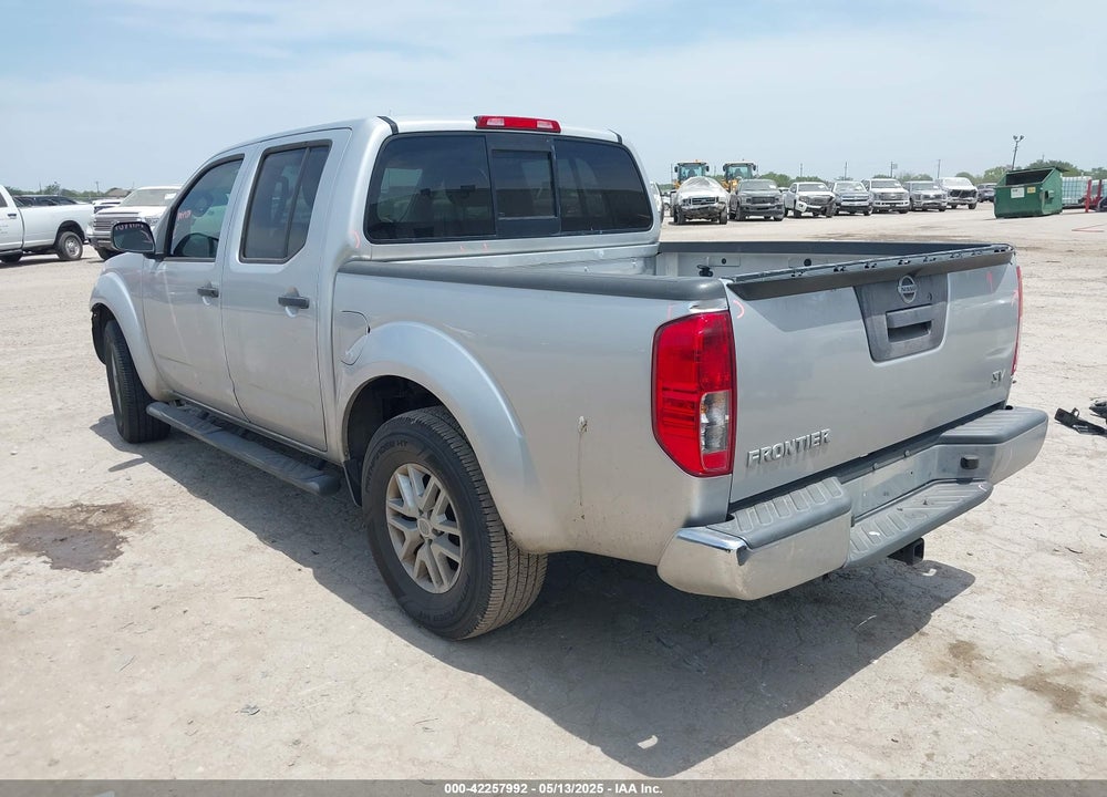 2015 NISSAN FRONTIER VIN: 1N6AD0ER5FN768808