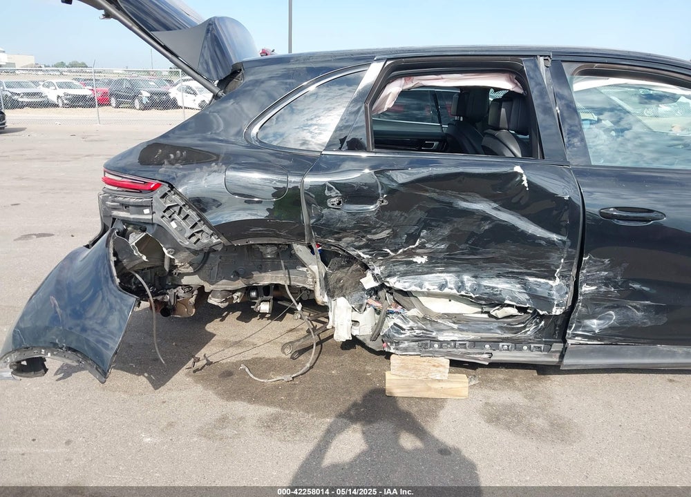 2020 PORSCHE CAYENNE VIN: WP1AA2AY7LDA01031