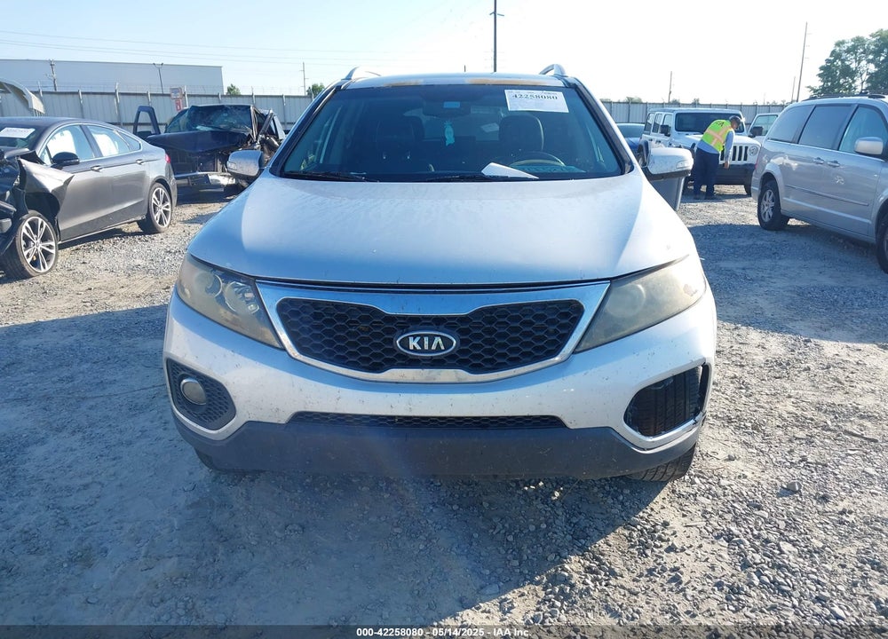 2011 KIA SORENTO EX V6 VIN: 5XYKU4A25BG022240