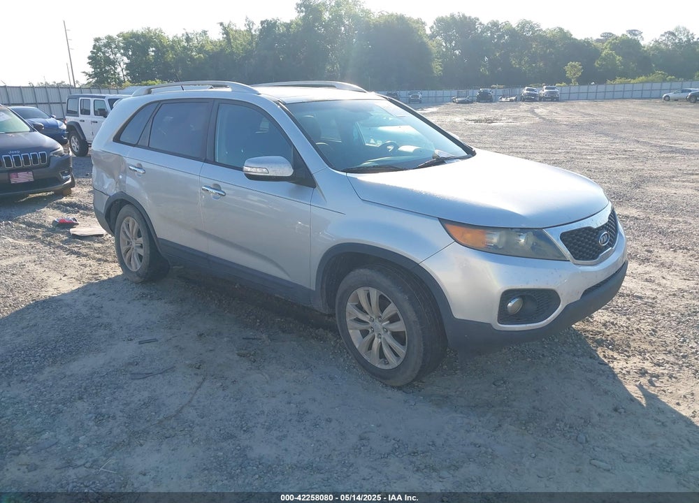2011 KIA SORENTO EX V6 VIN: 5XYKU4A25BG022240
