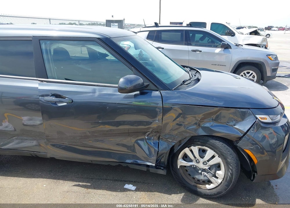 2021 KIA SOUL VIN: KNDJ23AUXM7787652