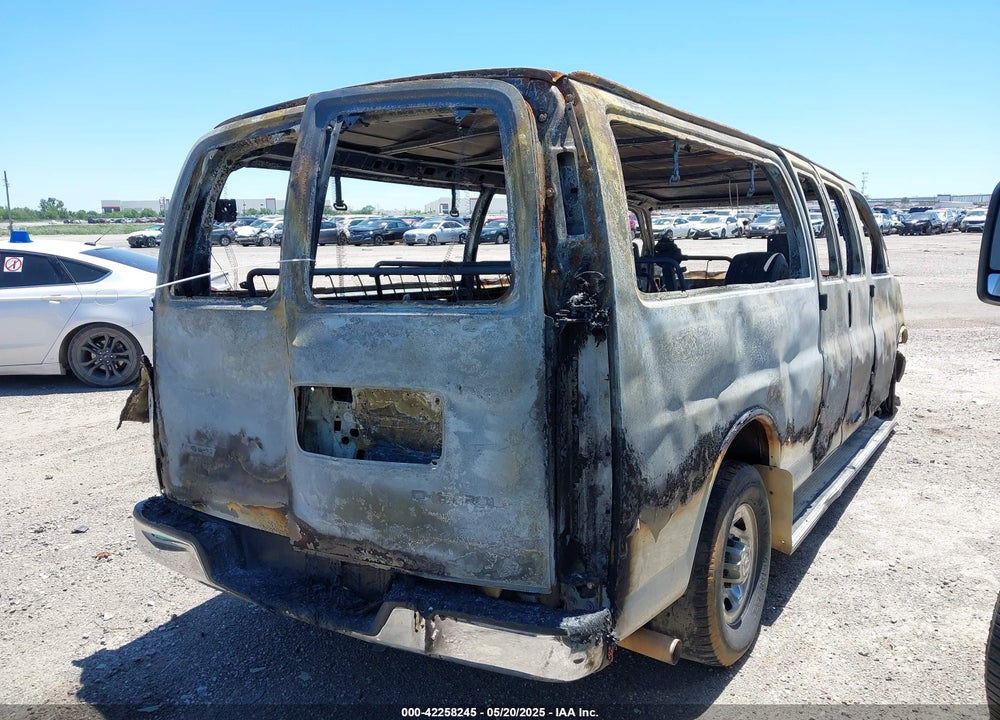 2005 CHEVROLET EXPRESS VIN: 1GAHG39U151159206