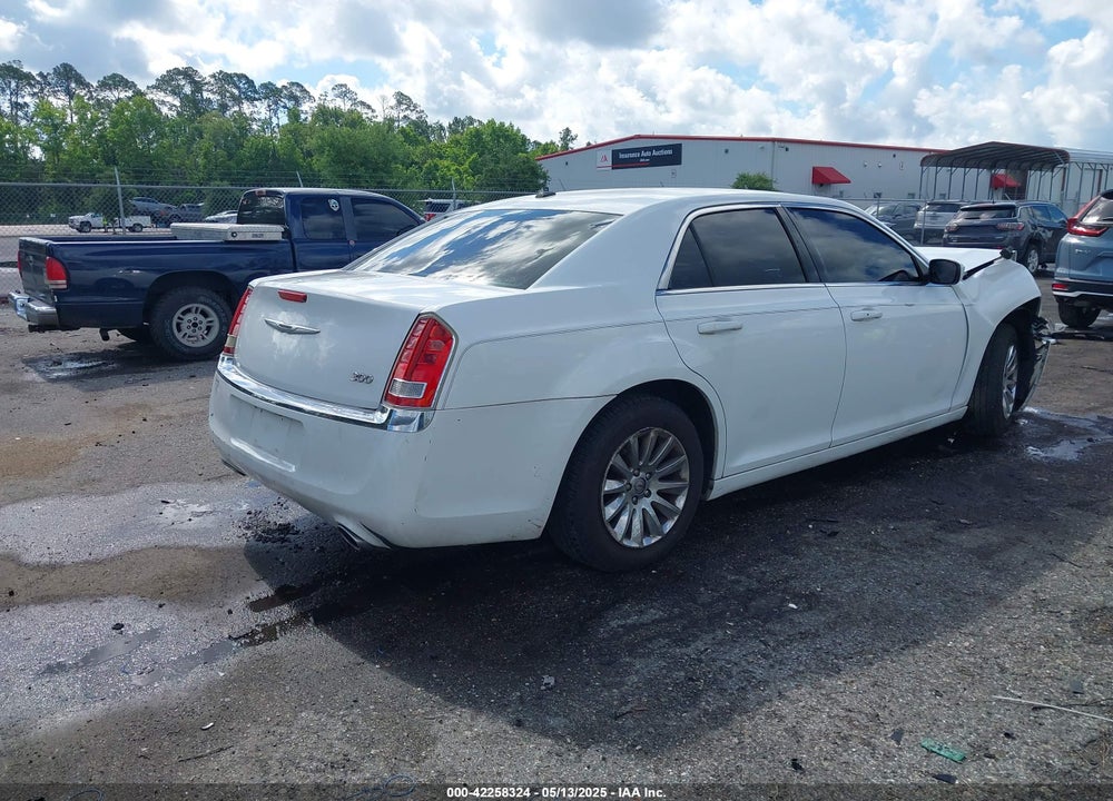 2013 CHRYSLER 300 MOTOWN VIN: 2C3CCAAG3DH528949