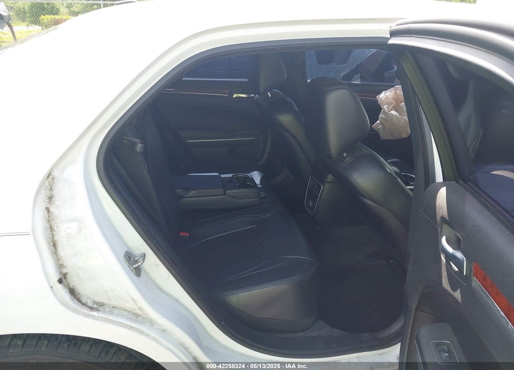 2013 CHRYSLER 300 MOTOWN VIN: 2C3CCAAG3DH528949