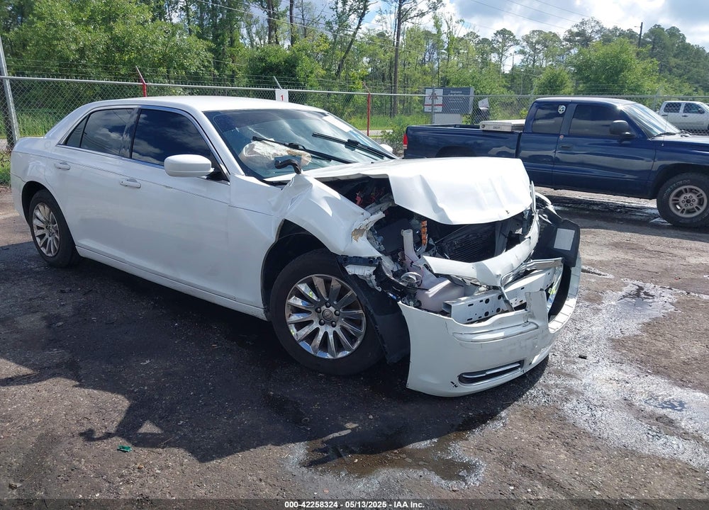 2013 CHRYSLER 300 MOTOWN VIN: 2C3CCAAG3DH528949