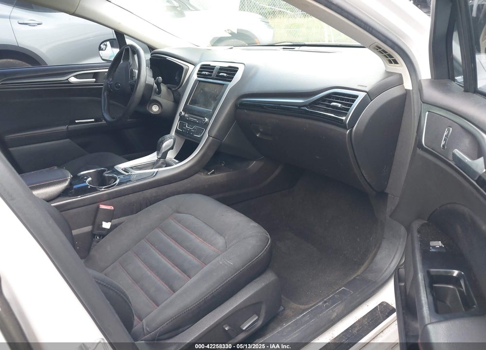 2016 FORD FUSION VIN: 3FA6P0H71GR109137
