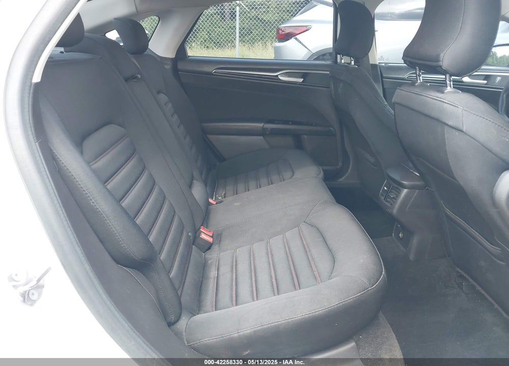 2016 FORD FUSION VIN: 3FA6P0H71GR109137