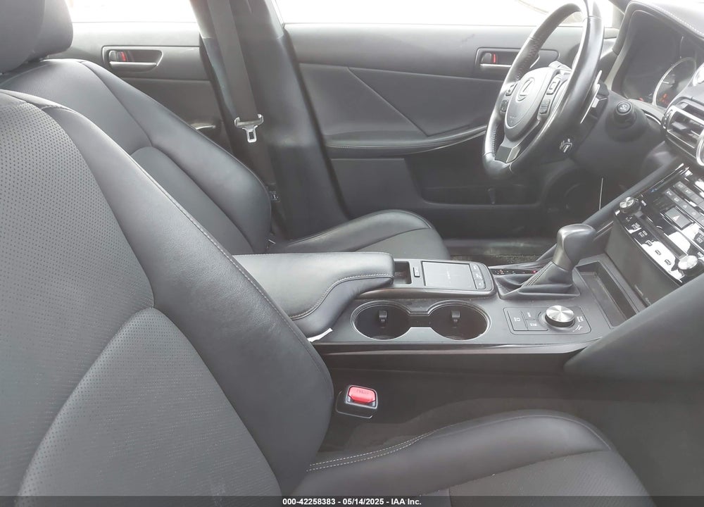 2021 LEXUS IS 300 VIN: JTHAA1D21M5110467