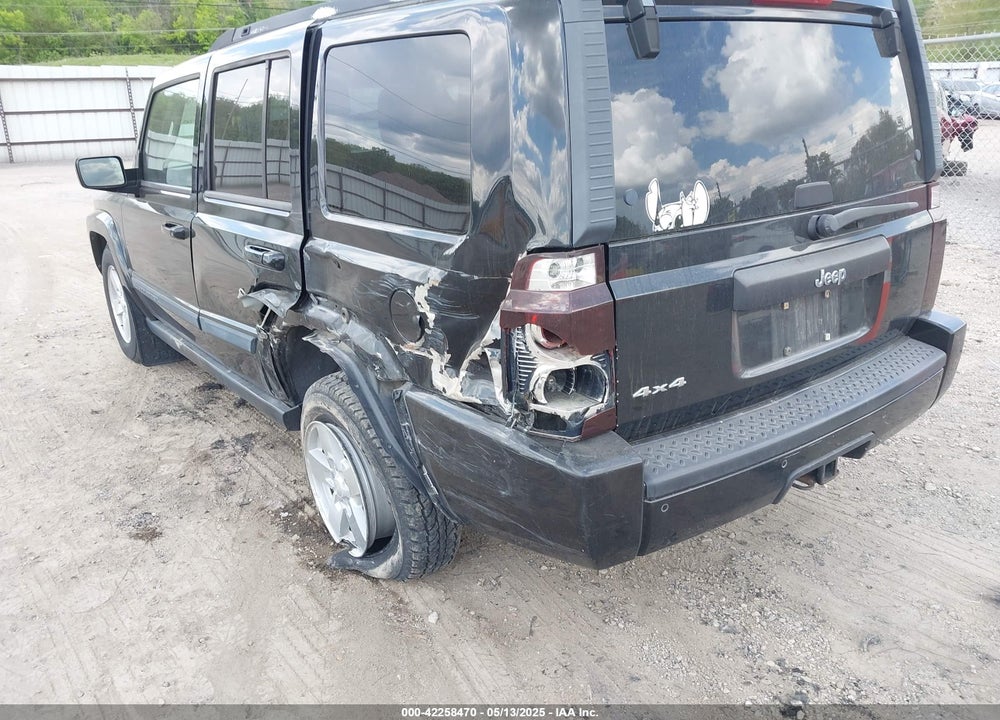 2007 JEEP COMMANDER VIN: 1J8HG48K07C669222
