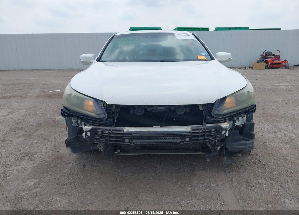 2013 HONDA ACCORD VIN: 1HGCR2F80DA092112
