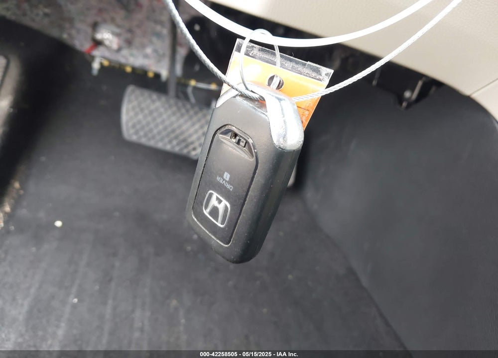2013 HONDA ACCORD VIN: 1HGCR2F80DA092112